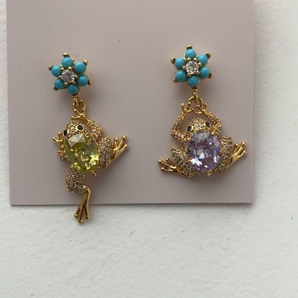 Earring - Picture 2 of 3